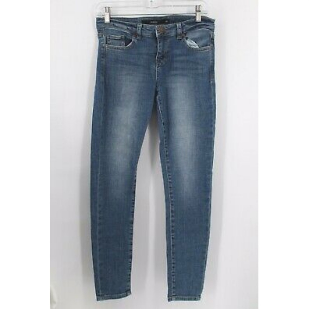 Harper Skinny Jeans Medium Wash Size 26 Inseam 28